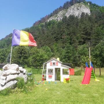 Фотографии Гостевой дом Guest House Piatra Craiului г. Бран (Румыния) №2 Фото Гостевой дом Guest House Piatra Craiului г. Бран 2