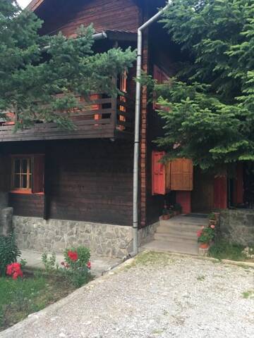 Фотографии Лоджи Cabana Sabrina г. Бран (Румыния) №3 Фото Лоджи Cabana Sabrina г. Бран 3