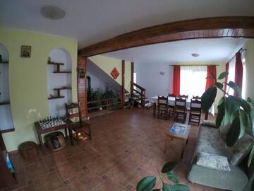 Фото номера Дом с 5 спальнями Гостевой дом Casa " La padure" г. Бран 16
