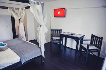 Фото номера Двухместный номер с 1 кроватью и видом на горы Гостевой дом Innes Apartments г. Бран 14