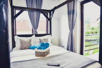 Фото номера Апартаменты с 2 спальнями Гостевой дом Innes Apartments г. Бран 5