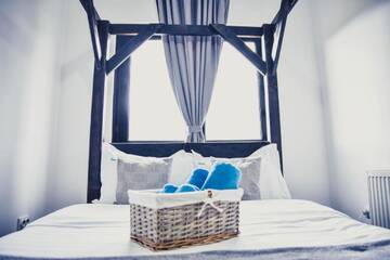 Фото номера Апартаменты с 2 спальнями Гостевой дом Innes Apartments г. Бран 9