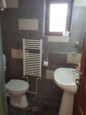 Фото номера Двухместный номер с 1 кроватью Гостевой дом Pensiunea Casa Gobbel г. Бран 4