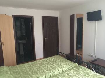 Фото номера Двухместный номер с 2 отдельными кроватями Гостевой дом Pensiunea Ego Residence г. Бран 2