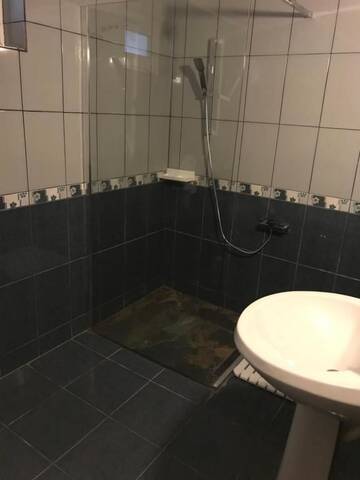 Фото номера Двухместный номер с 1 кроватью Гостевой дом Pensiunea Cerbul Carpatin г. Бран 16