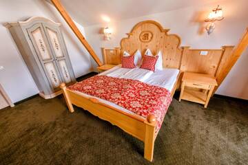 Фото номера Двухместный номер Делюкс с 1 кроватью Гостевой дом Brandeberg Pension &amp; Restaurant г. Бран 3