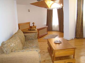 Фото номера Полулюкс Курортные отели Vila Carpathia г. Бран 4