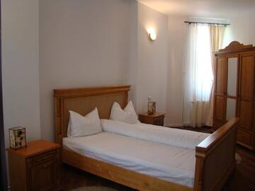 Фото номера Двухместный номер с 1 кроватью Курортные отели Vila Carpathia г. Бран 7
