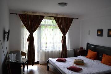Фото номера Двухместный номер с 1 кроватью Гостевой дом Inspire View г. Бран 7