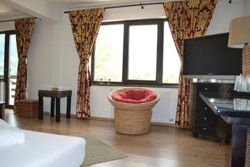 Фото номера Апартаменты с балконом Гостевой дом Inspire View г. Бран 5