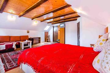 Фото номера Улучшенный номер с кроватью размера «king-size» Фермерские дома Casa Elia г. Бран 5