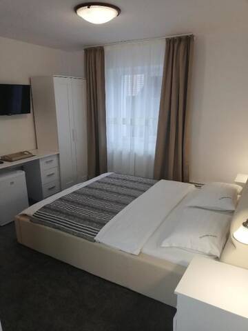 Фото номера Двухместный номер с 1 кроватью Гостевой дом Guest House Piatra Craiului г. Бран 15