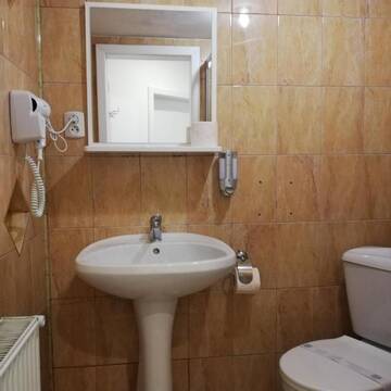 Фото номера Люкс с 2 спальнями Гостевой дом Guest House Piatra Craiului г. Бран 5