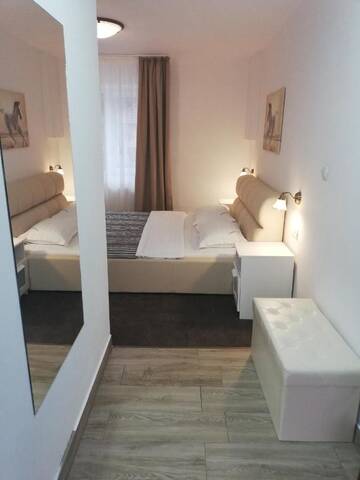 Фото номера Двухместный номер с 1 кроватью Гостевой дом Guest House Piatra Craiului г. Бран 4