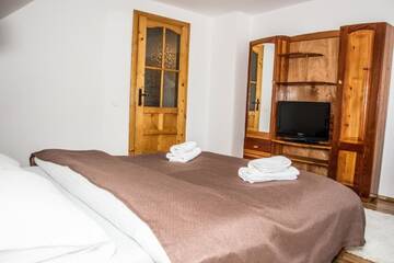 Фото Гостевой дом Green Forest Bran House г. Бран 2