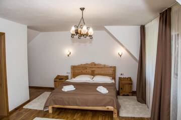 Фото Гостевой дом Green Forest Bran House г. Бран 3