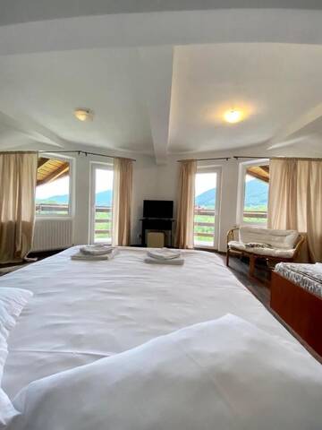 Фото номера Трехместный номер Гостевой дом Villa Tamara г. Бран 4