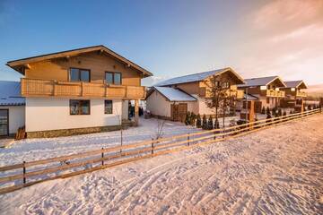 Фото номера Шале с двумя спальнями Виллы Green Resort Bran г. Бран 28