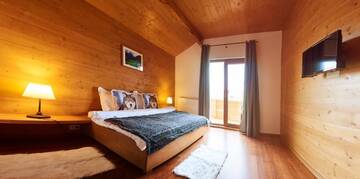 Фото номера Шале с двумя спальнями Виллы Green Resort Bran г. Бран 41