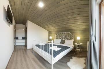 Фото номера Улучшенная вилла Виллы Green Resort Bran г. Бран 5
