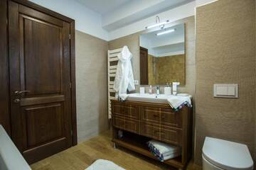 Фото номера Номер Делюкс с кроватью размера «king-size» Гостевой дом Bran Monte Crai Chalet г. Бран 2