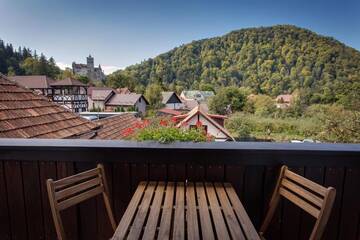 Фото номера Люкс с видом на замок. Гостевой дом Casa Din Bran - Inn Cuisine г. Бран 8