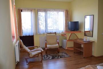 Фото номера Двухместный номер с 2 отдельными кроватями Курортные отели Club Vila Bran г. Бран 7
