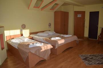 Фото номера Семейный номер Курортные отели Club Vila Bran г. Бран 11