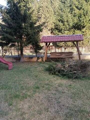 Фото номера Двухместный номер с 1 кроватью и собственной ванной комнатой Гостевой дом Pensiunea Veturia г. Бран 10