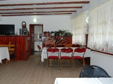 Фото номера Дом с 7 комнатами Дома для отпуска Rustic home-bad &amp; breakfast г. Бран 19